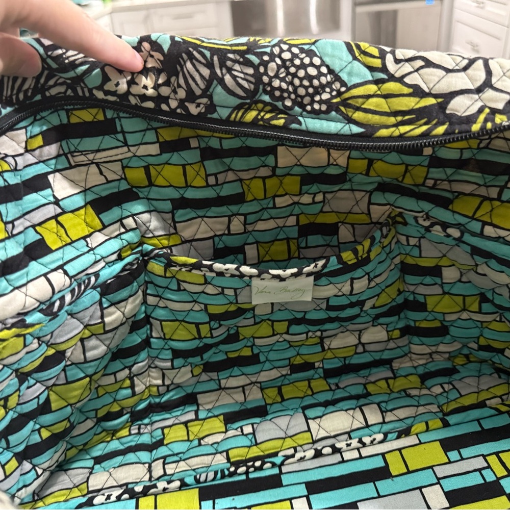 Vera Bradley island blooms weekender bag - Picture 8 of 9